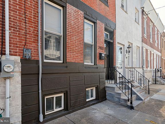 4th image of 2433 E Hazzard St