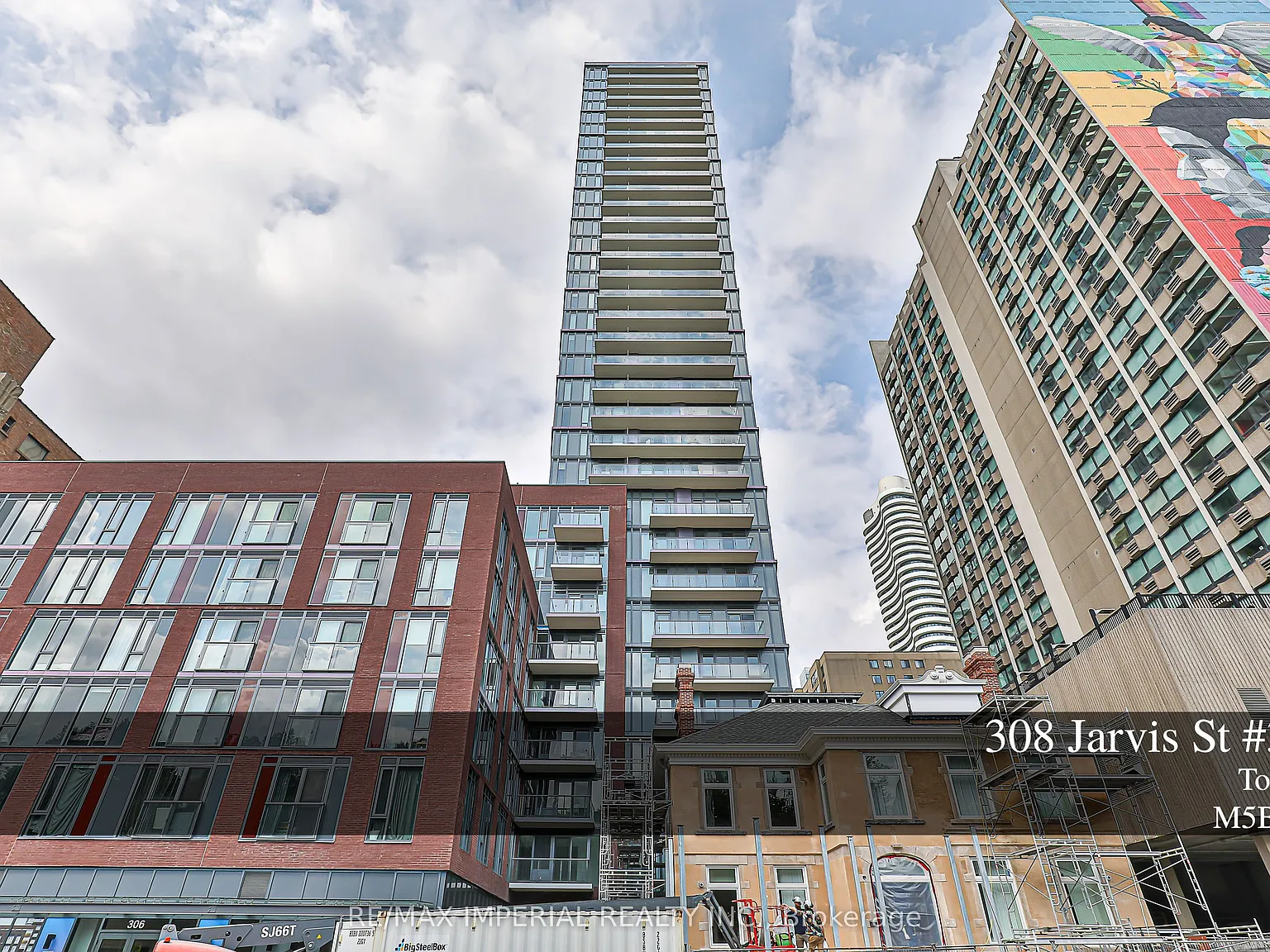 4 bed, $4,250 — Photo 2