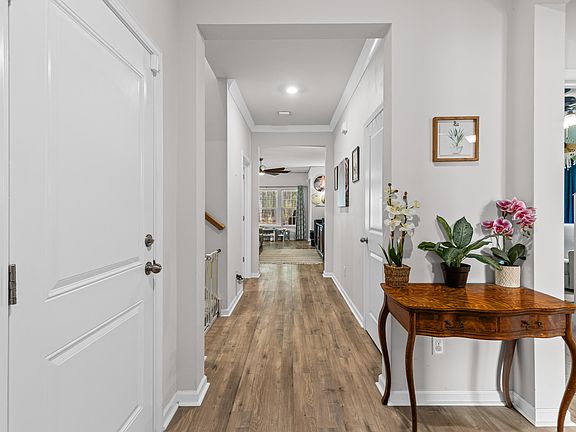 4th image of 166 Daniels Creek Cir