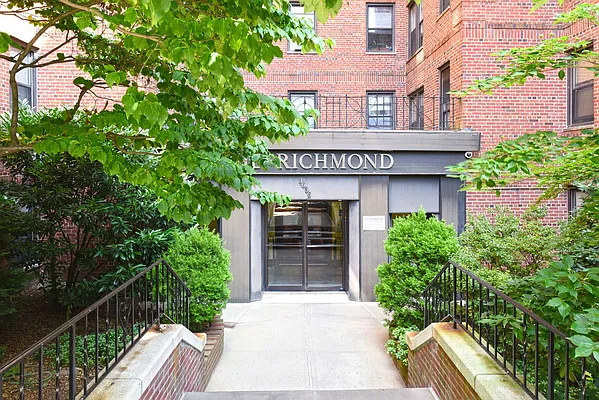 Sold by Weichert Realtors House & Home | media 6
