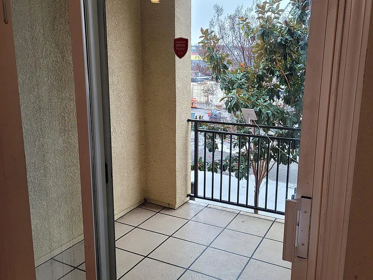 3429 Monaghan St — Photo 5