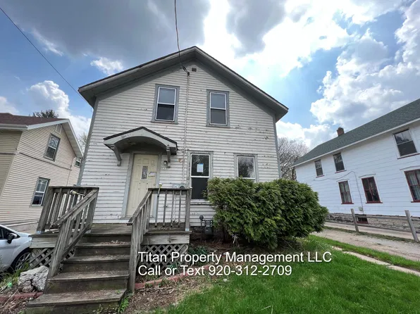757 Woodland Ave, Oshkosh, WI 54901