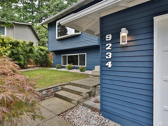 2nd image of 9234 118th Pl SE