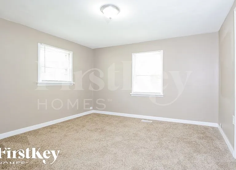 2293 Maxville Ln — Photo 9