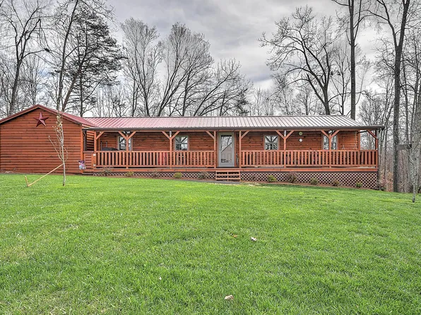 817 Seven Oaks Dr, Mount Carmel, TN 37645