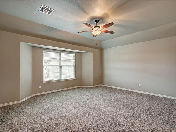 4th image of 8908 SW 55th St #B