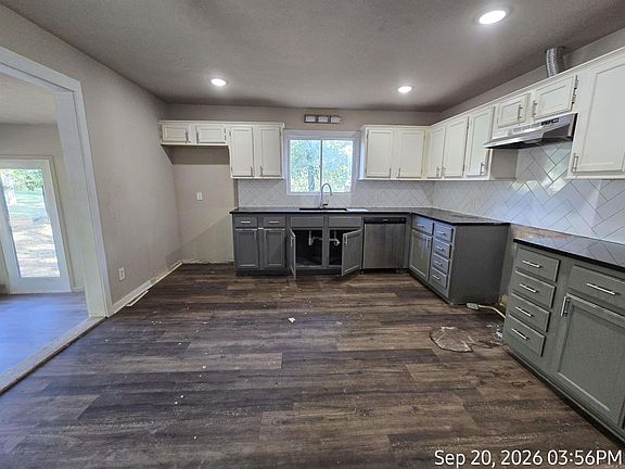 3rd image of 63 Robinson Rd