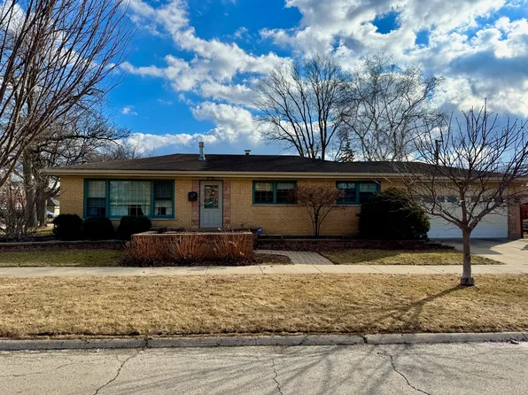 2101 N Cherry St, Park Ridge, IL 60068