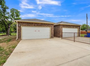 3216 Deep Well Rd, Balch Springs, TX 75180