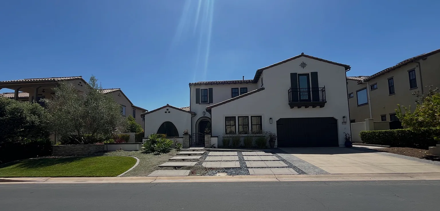 4 bed, 4.5 bath, 3773 sqft, $15,000 — Photo 1
