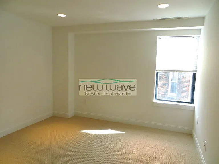108 Jersey St #5 — Photo 11