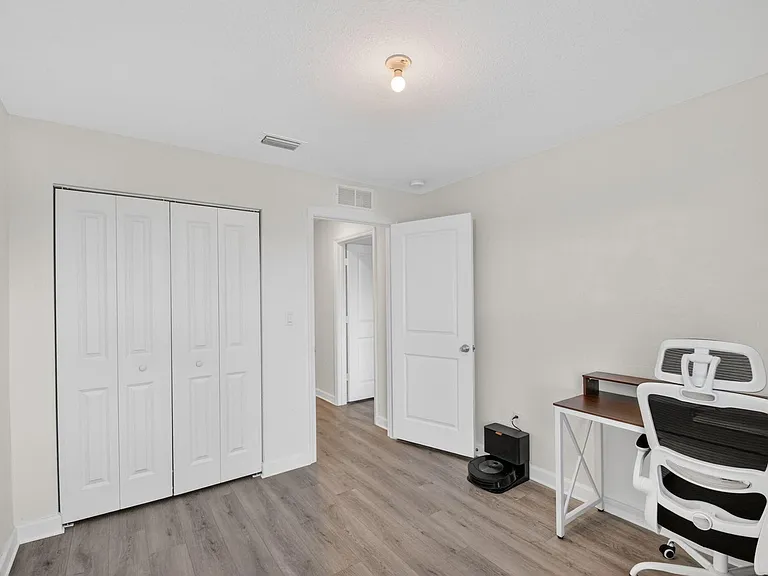 6933 N Harbours Edge Ave #0 — Photo 9