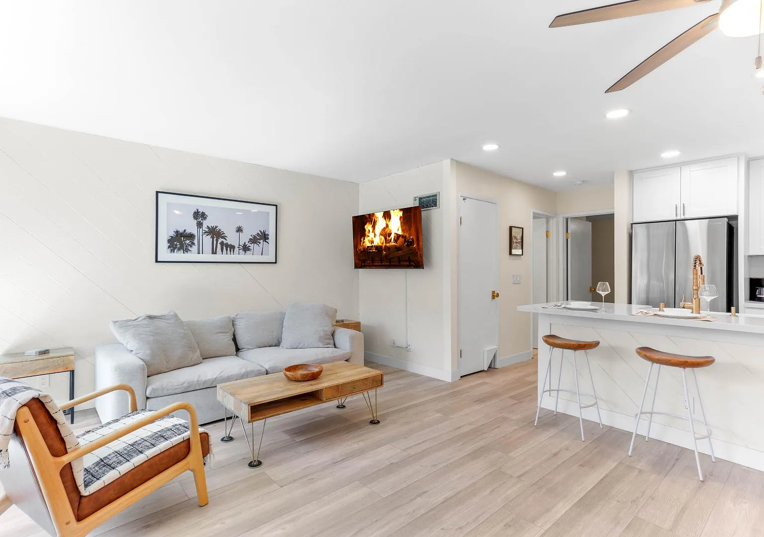 1124 Eureka St - Eureka #31 — Photo 2