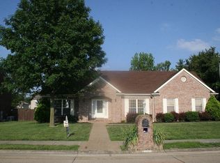 8309 Edinborough Rd, Evansville, IN 47725