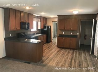 449 Split Rail Dr #449, Grand Blanc, MI 48439