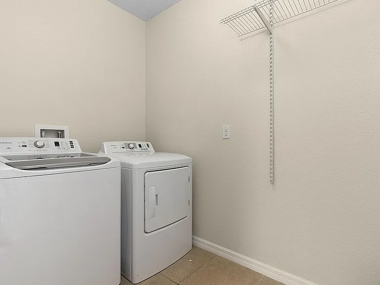 154 Lazy Willow Dr — Photo 8