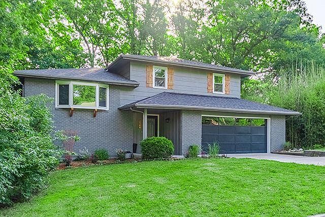 1st image of 2900 Lynnwood Dr