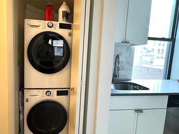 5th image of 61 E 77th St APT 7F