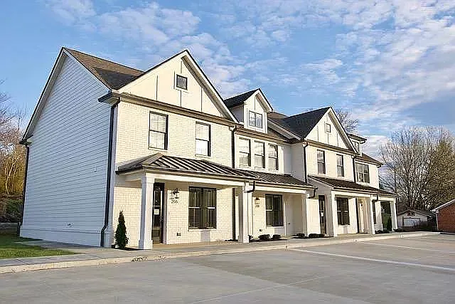 212 Crockett Ave