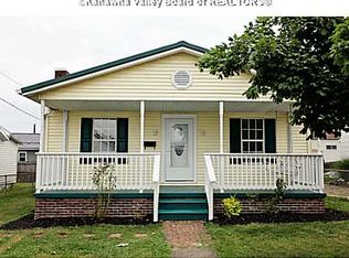 1323 13th St, Nitro, WV 25143
