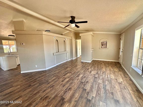 3rd image of 2564 N Calle Quinto