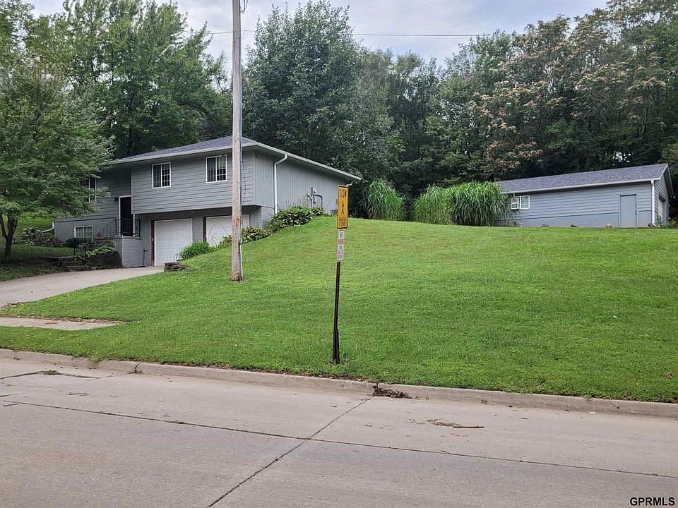 1st image of 718 A St