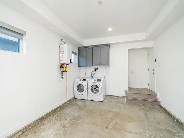 4820 Saint Charles Pl — Photo 32