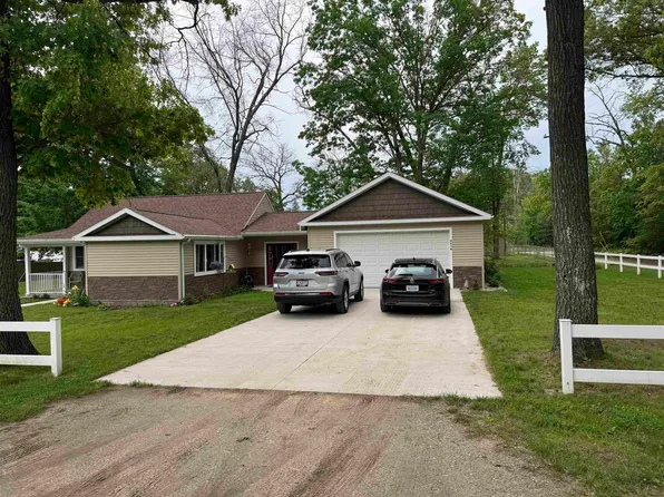 2516 E 1st St, Prescott, MI 48756