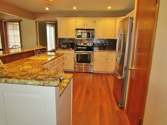 2nd image of 2909 N Penstemon St