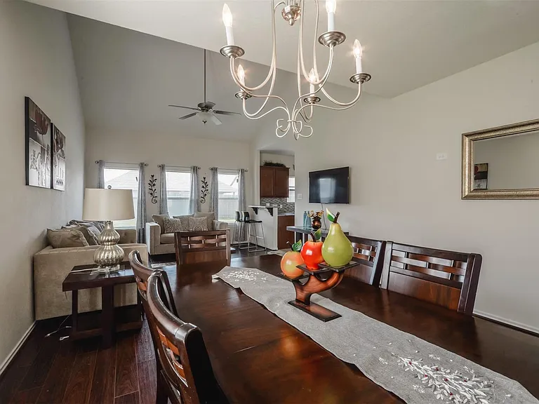 8730 Sunny Gallop Dr — Photo 19
