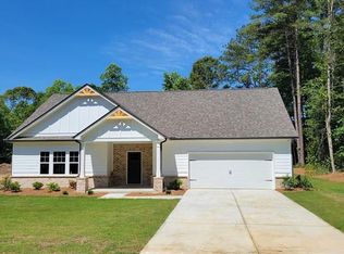 5658 Meadowood Dr, Acworth, GA 30102