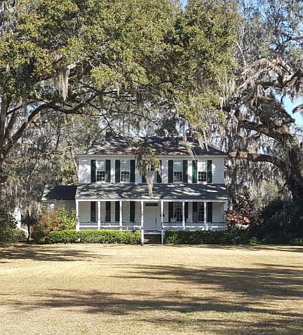 2nd image of 208 E Court St