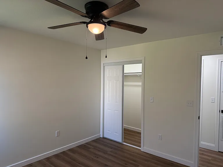 2503 E Graham Ave — Photo 20