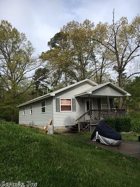 2nd image of 206 Clairmont St