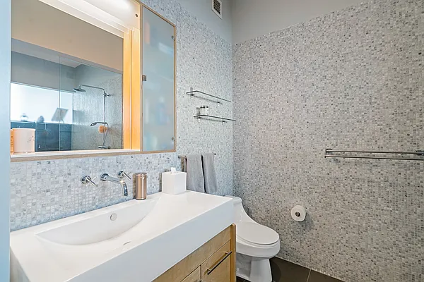 Sold by Nest Seekers International | media 40