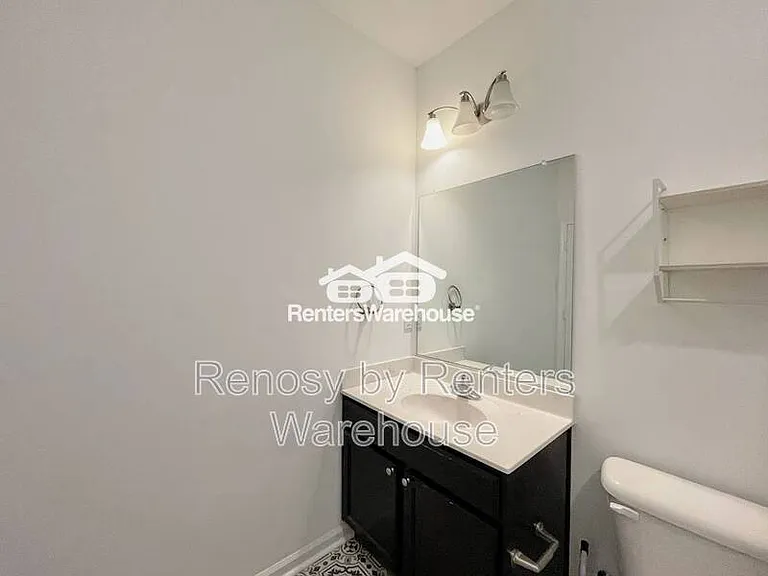 1713 Dresdon Ln — Photo 5