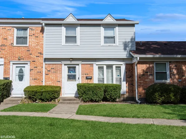 1057 Ashton Ct, Streamwood, IL 60107