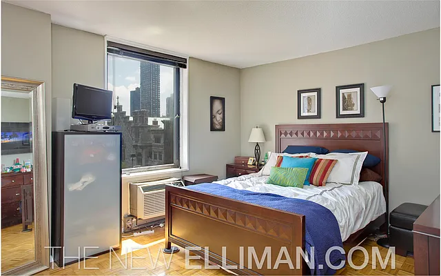 Rented by Douglas Elliman | media 2
