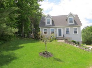 9 Chloe Dr, Windham, ME 04062
