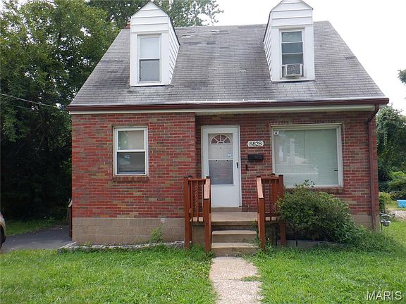 3rd image of 2425 Petrova Ave