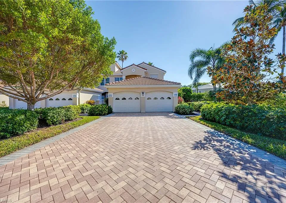 8415 Excalibur Cir #B10