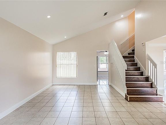3rd image of 5651 Breckenridge Cir