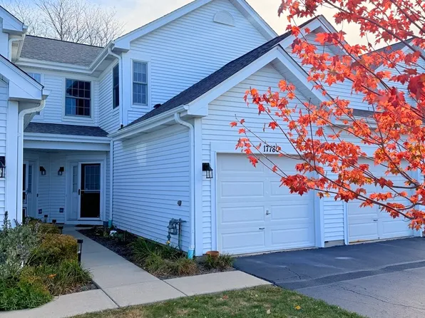 17780 W Braewick Rd, Gurnee, IL 60031