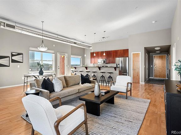 5th image of 1555 Central Street #301