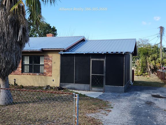 2nd image of 3204 Ross Cir