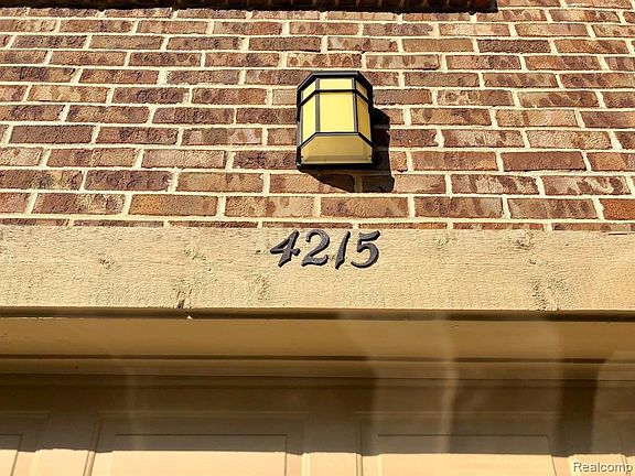 3rd image of 4215 Breckenridge Dr #1