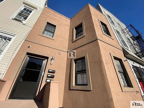 4th image of 583 Evergreen Ave #1F
