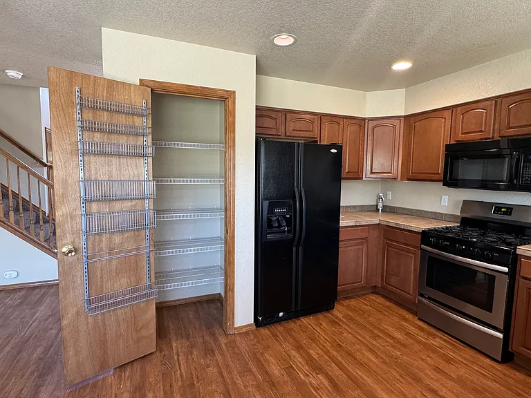 3080 Viero Dr — Photo 11