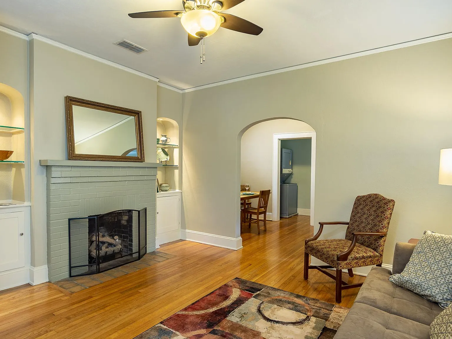 1308 Broome St — Photo 3