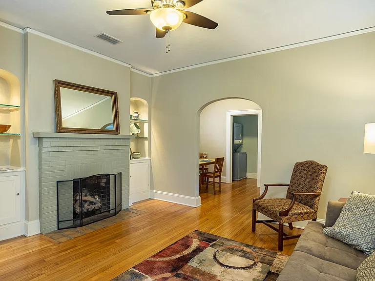 1308 Broome St #A — Photo 3